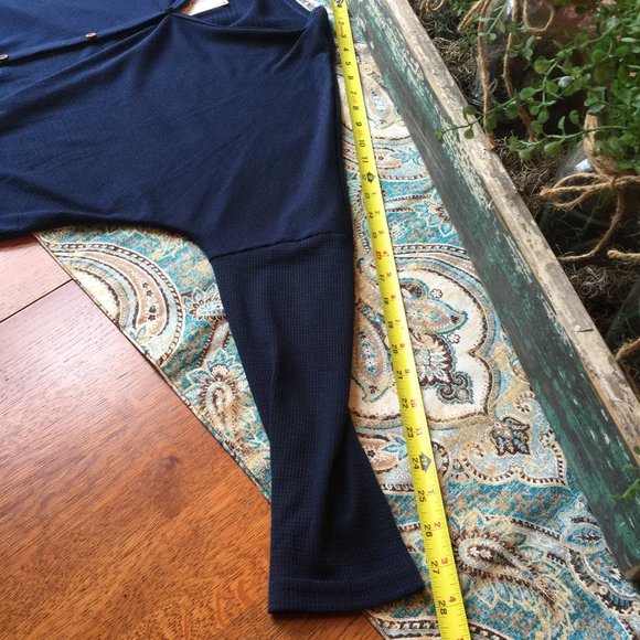 Moueey Navy Blue NWT drop shoulder thermal button top XL - Picture 12 of 12